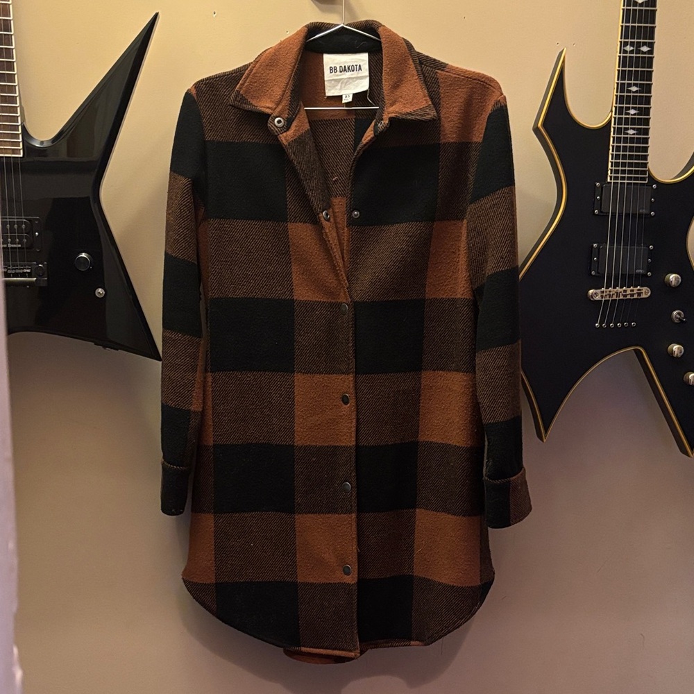 BB Dakota Checkered Coat in Black and Brown